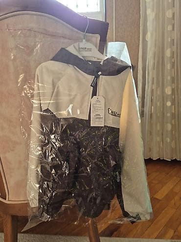 a class makasin: Uşaq üçün kapüşonlu yüngül küləkkeçirən gödəkcə - Rəng: bej və tünd — 1