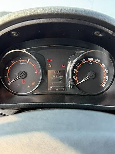 sadiq lapetler: VAZ (LADA) Granta: 1.6 l | 2024 il 74000 km Sedan — 7