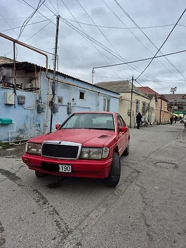 maşınlar mersedes: Mercedes-Benz 190: 2 l | 1986 il — 2