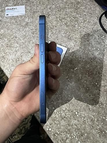 2 el xaladenik: IPhone 13, Mavi, Simsiz şarj — 6