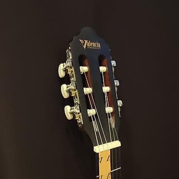 qəpik pullar: Klassik gitara Valencia VC204H Üst:Sitka Spruce Qol: Ebonized — 3