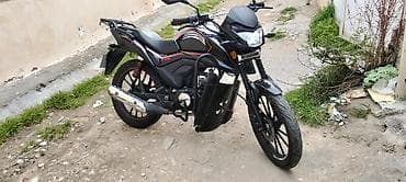 arenda maped: Yufan Sport motosiklet - Rəng: Qara, qırmızı və ağ qrafik aksentlər - — 4