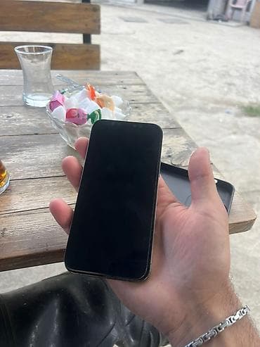 iphone se 2023: IPhone 12 Pro, Pacific Blue — 7