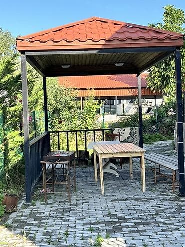 sibrizde evler: Dağ mənzərəli həyət evi – geniş eyvanlı Üstünlüklər: - Geniş terasda — 8