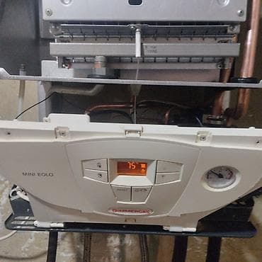 Kombi 28 kw 2 esenjor 1 il rəsmi zəmanət orijinal İtalya istehsalı