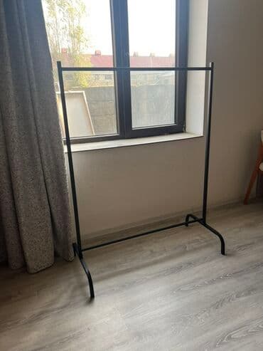 lazer otagi arenda: Ölçü texmini Hündürlük 134 Eni 103 Metall paltar asılqanı/rax - — 8