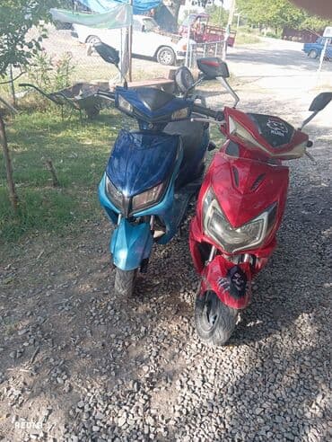 Qirmizi satilir 600 endrim olacaq