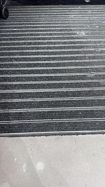 Təmir və tikinti: Giriş/foyer üçün alüminium-profilli kobud relsli tekstil örtüklü — 2