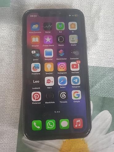 samsung iphone barter: IPhone X, 256 GB, Qara, Face ID — 2
