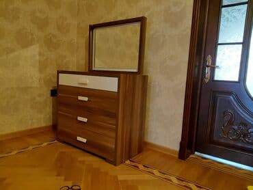 Masalar və oturacaqlar: Yeni, Güzgülü, Türkiyə — 3