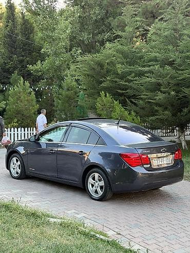 turbo az 21099: Chevrolet Cruze: 1.4 l | 2015 il 270000 km Sedan — 5