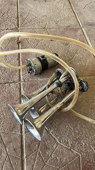 Прицепы: Orjinal fifa siqnali ehtiyac olduğu üçün satılır .Qiymətdə razilaşmaq — 1