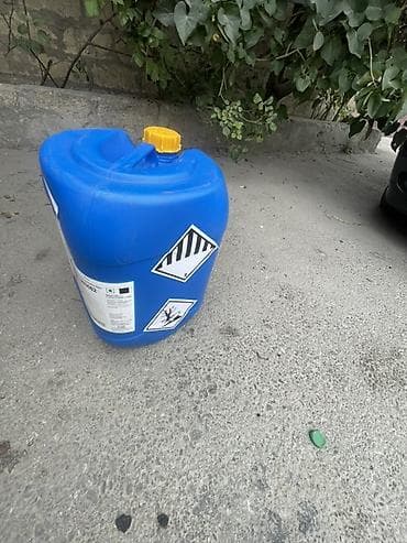 konteyner satilir: 25litir kanistir 1,60qep minumum satis 200eded seher daxili — 2