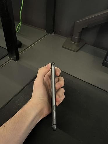 ikinci əl iphone 11: IPhone 11, 64 GB, Qara, Face ID — 5