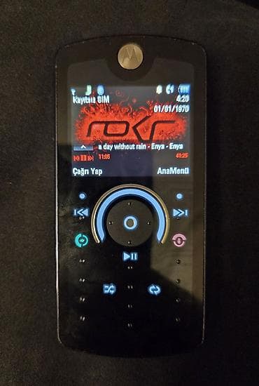 type c qulaqlıq: Motorola Rokr E8, 2 GB, rəng - Qara, Düyməli, Sensor — 2