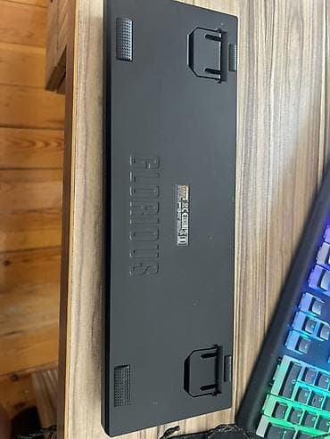 игровой компьютер: Glorious Modular Mechanical Keyboard (GMMK) – 60% kompakt mexaniki — 2