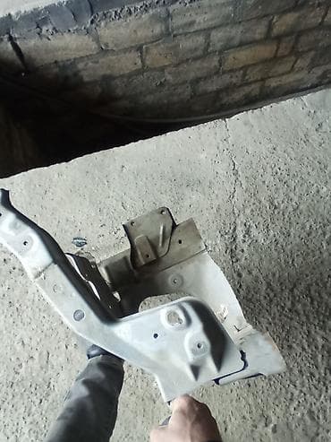 ehtiyat hisseleri telefon: Məhsul: Avtomobil üçün ön panel dayaq/daxili spar hissəsi (metaldan) — 4