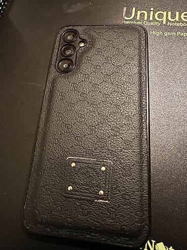 adaptırlar: Samsung Galaxy A24 4G, 128 GB, rəng - Qara, Barmaq izi — 3