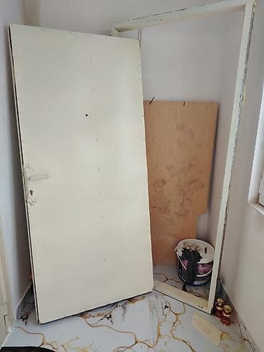 qapilar ev: Metal giriş qapısı – klassik naxışlı panel - Material: metal (iki — 2