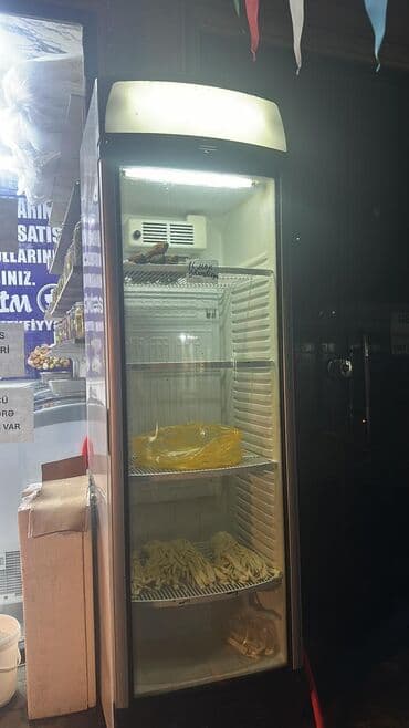 Reklam lövhələri: Roya. Kod: 1536 Uğur su vitrin soyuducusu satılır. - Ölçü: uzunluq 2 — 1