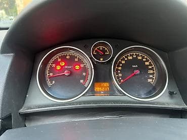 sam diskiler: Marka/model: Opel Astra H (hatchback, 5 qapı) Rəng: qara (parlaq) — 8