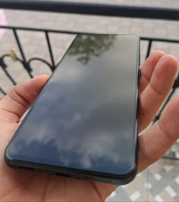 gizli mikrofon: REDMAGIC smartfon Xüsusiyyətlər və üstünlüklər: - Oyun yönümlü dizayn — 3