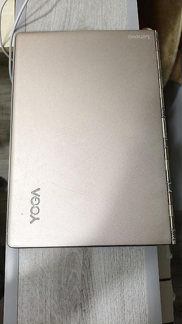 Lenovo: Lenovo Yoga noutbuku – çevrilə bilən 2‑in‑1 ultrabuk. Noutbuk özü — 3