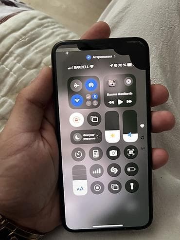 korpuslar: IPhone Xs Max, 64 GB, Qızılı, Qırıq — 4