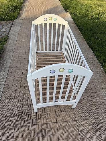 5 ayliq usaq sekilleri: Oğlan və qız üçün, İşlənmiş, Dördbucaq, Beşik, Dəstsiz, Matrassız, Yellənmə mexanizmsiz — 1