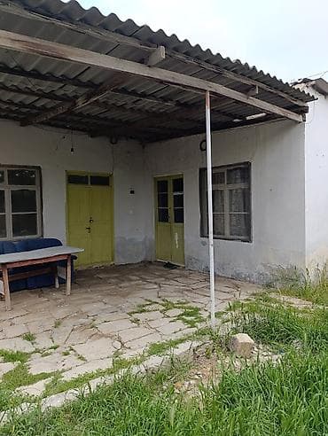 buzovnada kiraye evler ayliq: Kirayə ev mastagada. Hamam tualet həyətdədi.Evin yanına Koroğludan 197 — 9
