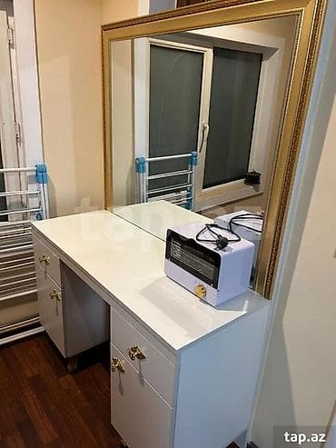 transformer yataq: Ağ rəngli makiyaj/iş stolunun dəsti - Geniş masaüstü səthli, müasir — 1