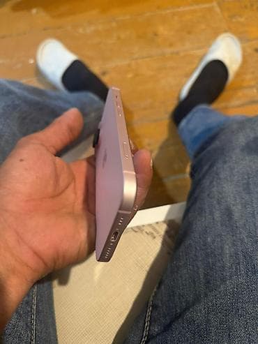 iphone xe: IPhone 15, 128 GB, Çəhrayı, Face ID — 3