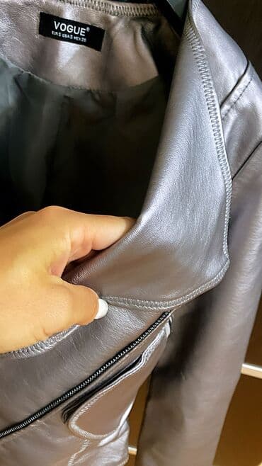 zara gödəkçə: Satilmayib hele yaza bilersiz Kojinniy qisa kurtka satiram metalik — 4