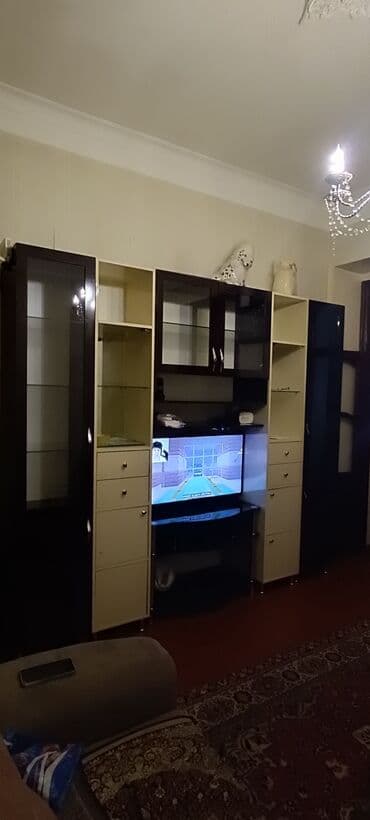 Кресла: Б/у, Прямой ТВ стенд, С полками, Ламинат, Азербайджан — 1