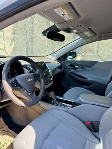 заводские тонированные стекла: Chevrolet Malibu: 1.5 л | 2017 г. 16200 км Седан — 3