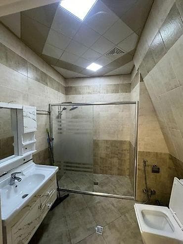 Mənzillər: İcarəyə verilir 4 otaqlı yeni tikili 150 m², Ağ şəhər q. Kateqoriya — 7