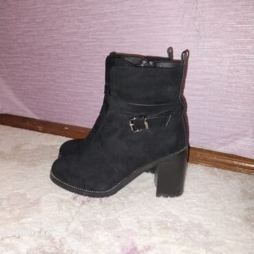 botlar: Ölçü: 38, rəng - Qara, İşlənmiş — 2