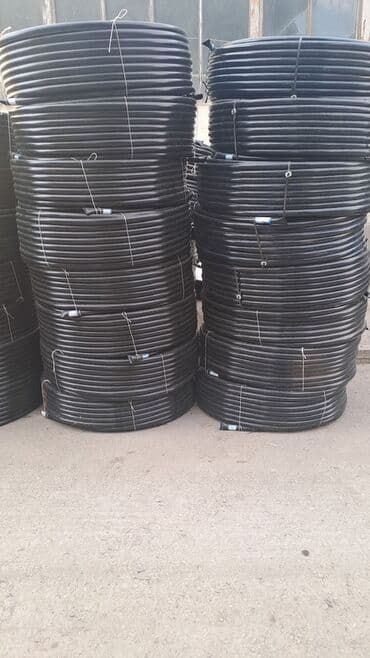 Qara rəngdə olan bu polietilen borular suvarma sistemləri, bağçılıq və