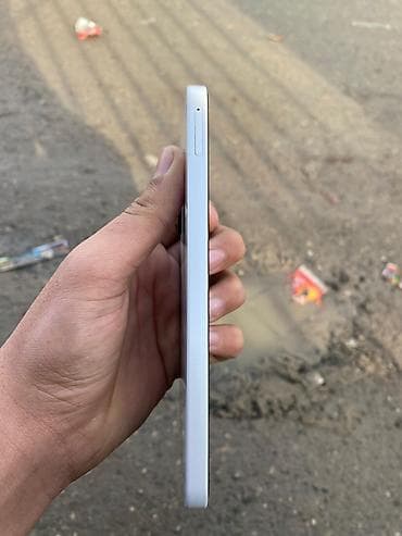 samsung a10 qirmizi: Samsung Galaxy A26 5G, 128 GB, rəng - Ağ, Barmaq izi — 3