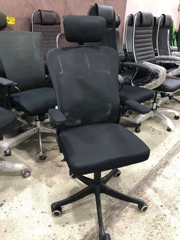 офисные кресла: Новый, С колесиками, Рукояти регулируются, Ткань — 4