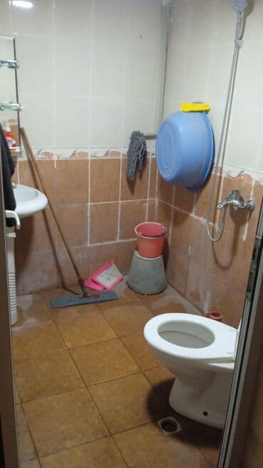 bərdədə həyət evləri: Həyətyanı, ayrıca girişli 1 mərtəbəli ev - Geniş həyət və pilləkənli — 10