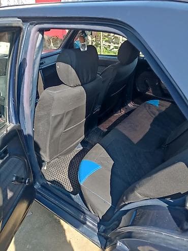 volkswagen 4: Mercedes-Benz 190 (W201) sedan - Kuzov: 4 qapılı sedan, tünd mavi — 10