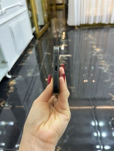 iphone 11 pro max case: IPhone 15 Pro Max, 256 GB, Qara, Simsiz şarj — 6