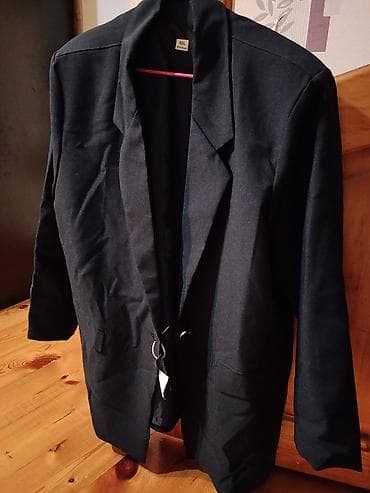 3 d saat: Qadın üçün klassik qara bleizer - Rəng: qara - Ölçü: XXL (birjada — 2