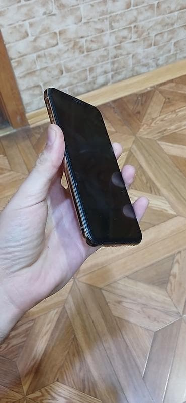 ipon 11: IPhone Xs, 64 ГБ, Золотой, Отпечаток пальца, Face ID — 3
