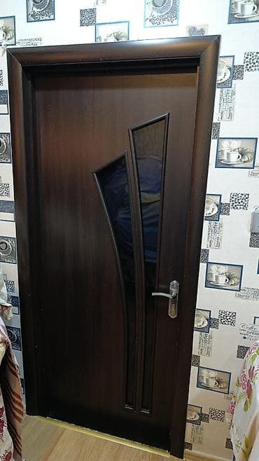 Tavan: 2ci əl otaq qapıları 3 ədəddir 2si yaxşı vəziyyətdədir 1i defekti var — 2