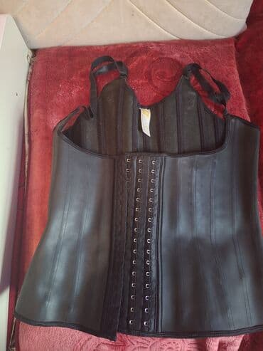 Original qadın lateks korset xl ölçü – ön hissədə üçsıralı metal