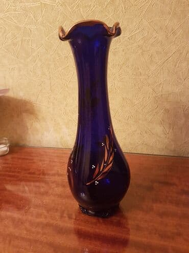 gul: ○ G Ü L D A N ○ Rusiya istehsalı. Hündürlüyü - 34 sm. Qiyməti - — 8