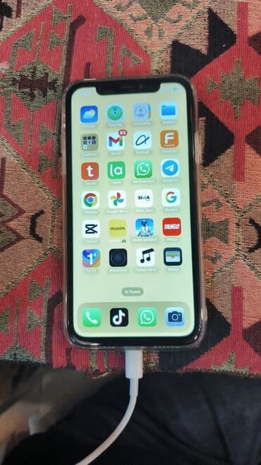 iphone 17 pro max qiyməti: IPhone 11, Ağ, Face ID — 1