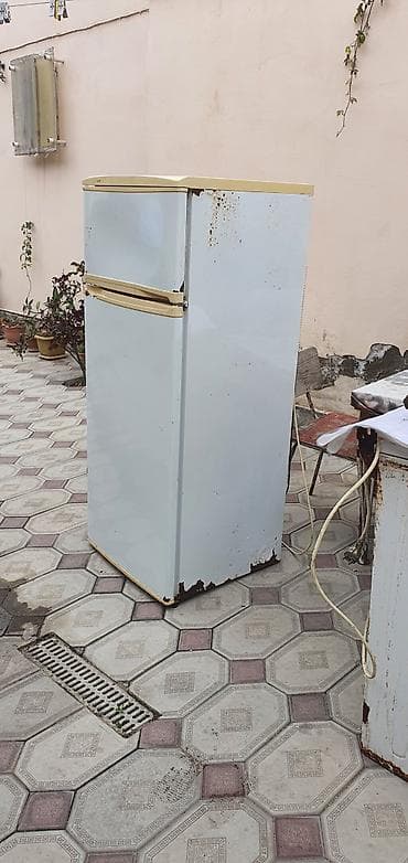 mini soyuducu satilir: Ikili kameralı məişət soyuducusu - Üst bölmə: dondurucu kameradır — 4